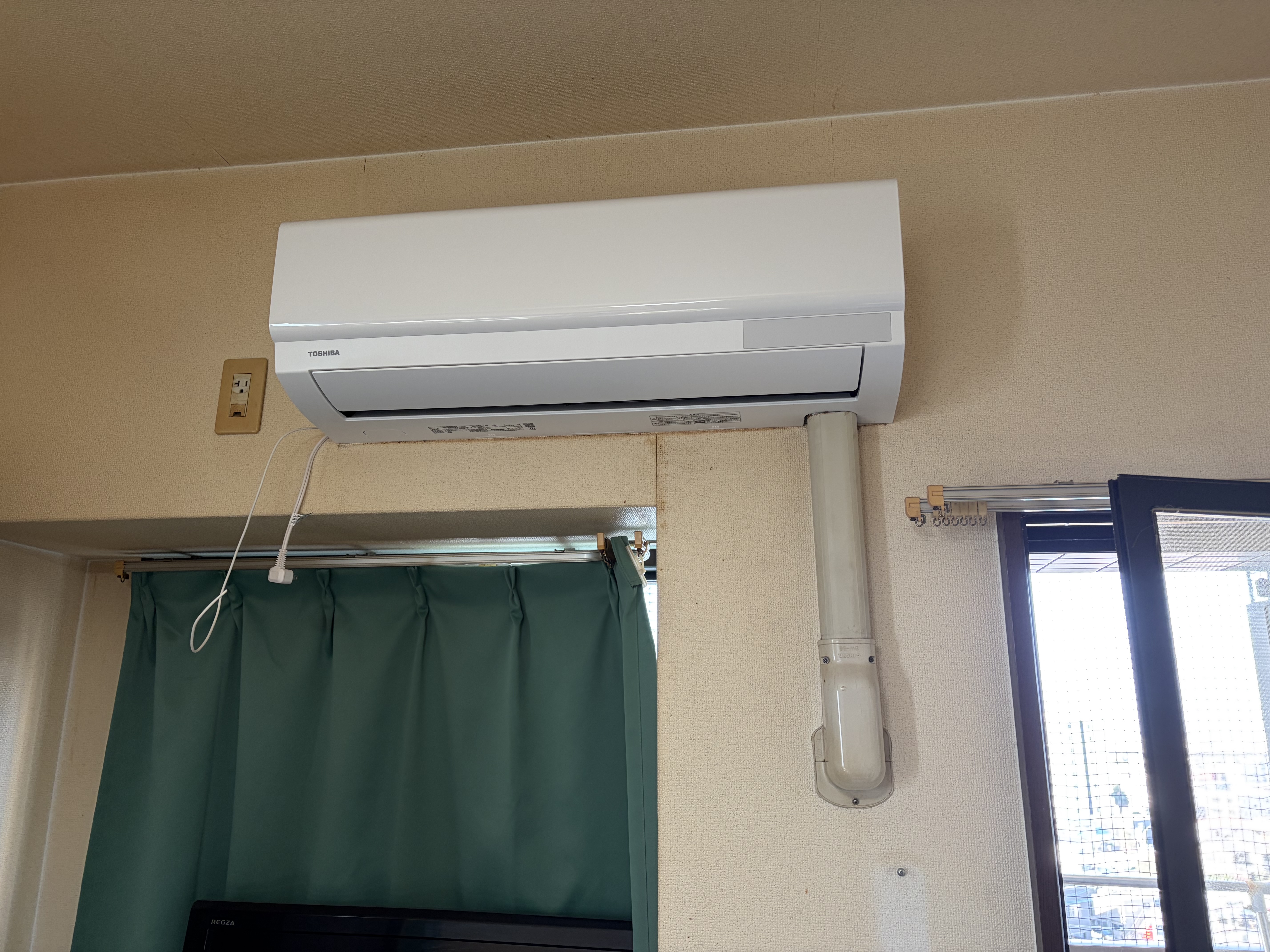 【施工事例】久留米市にて不動産管理会社様よりエアコン更新工事のご依頼