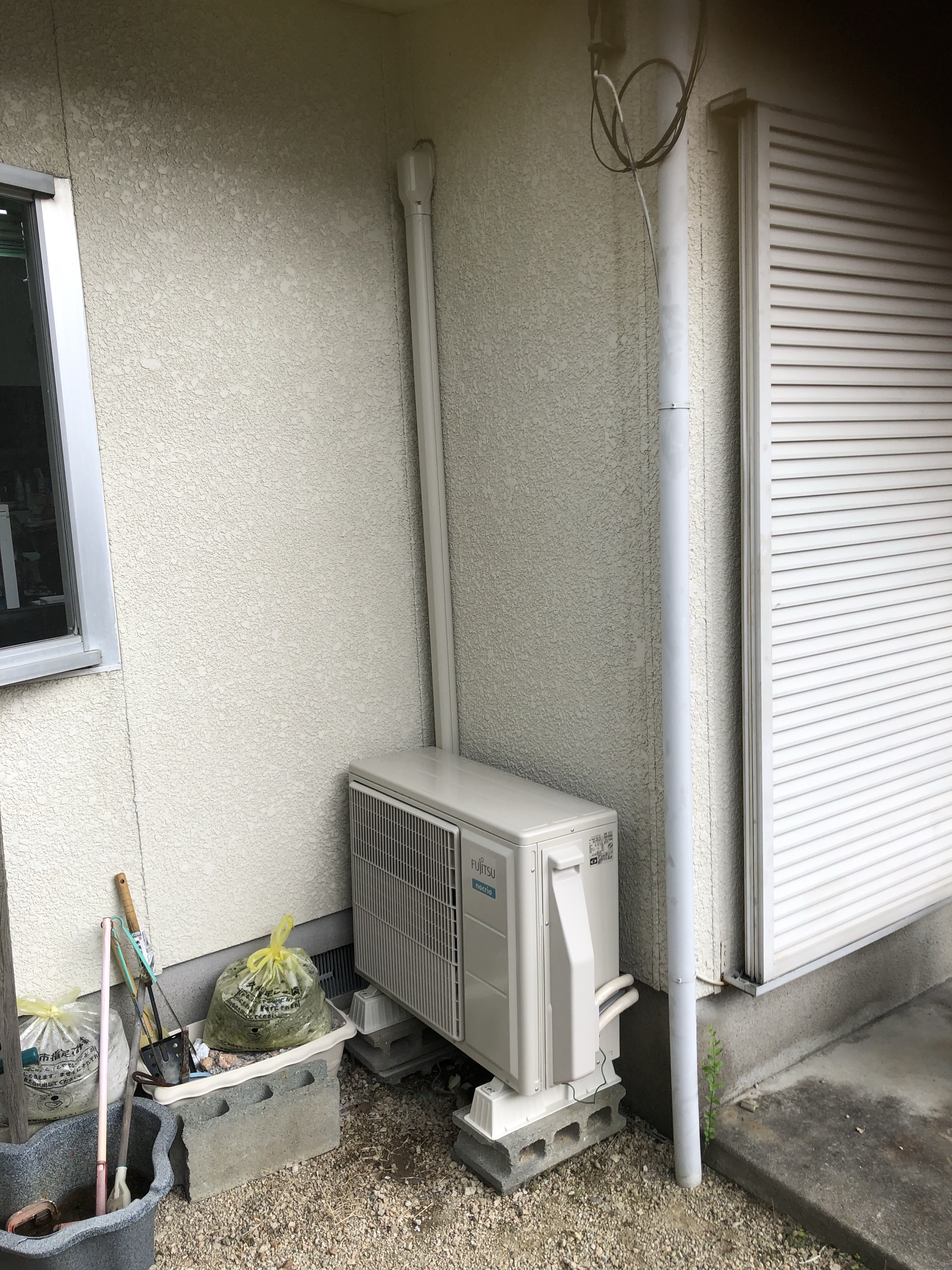 久留米市西町でのエアコン工事